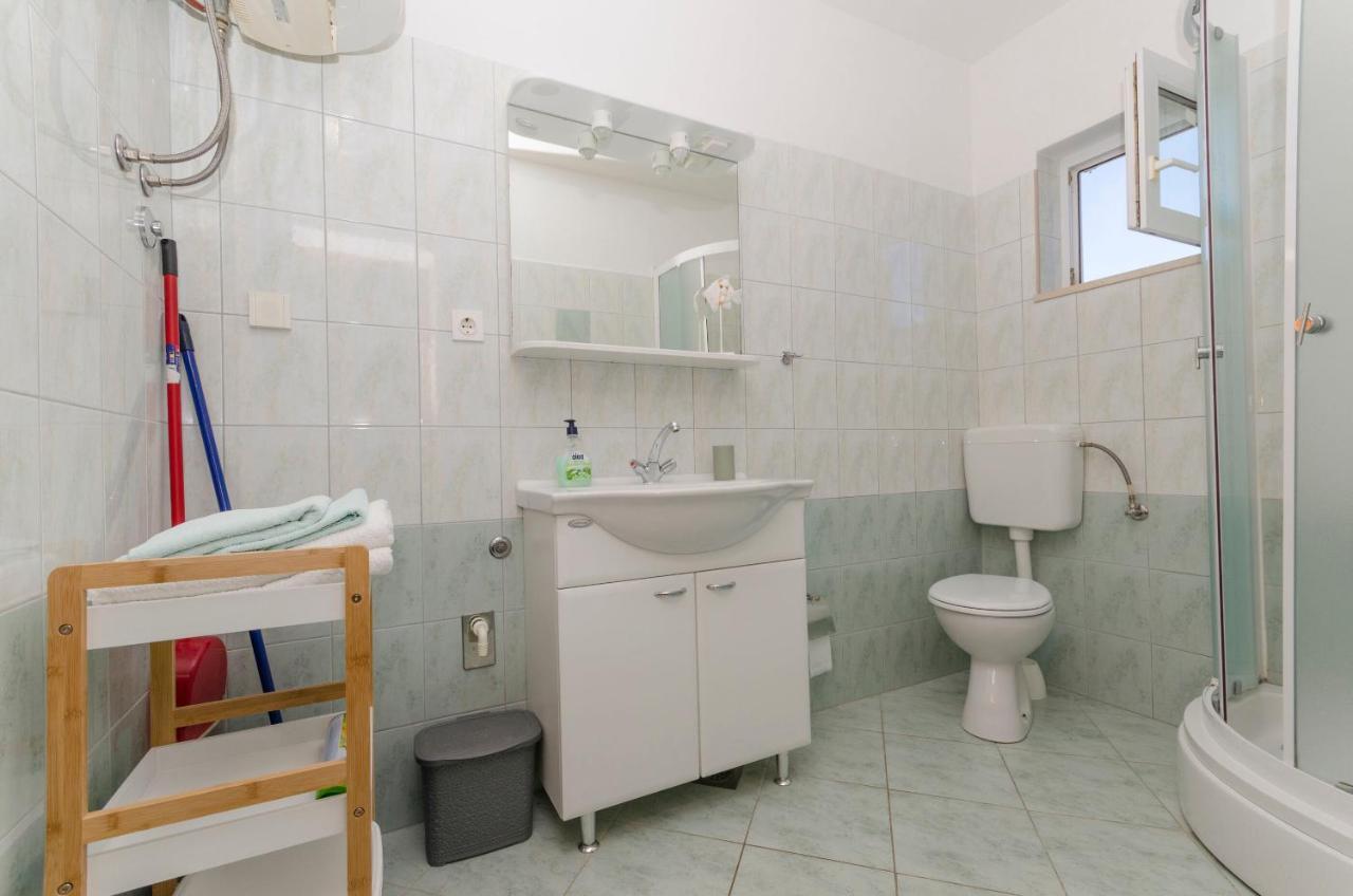 Apartments Silvana Supetar Dış mekan fotoğraf