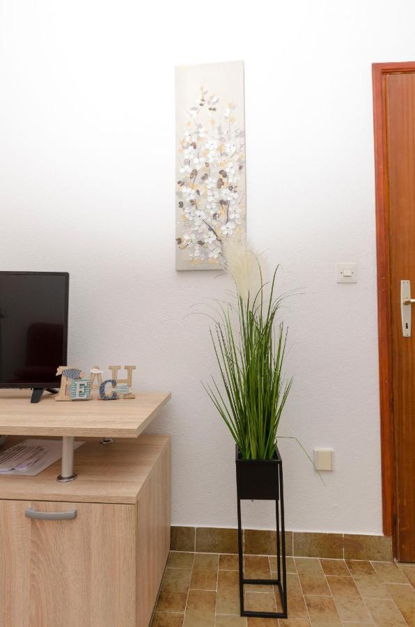 Apartments Silvana Supetar Dış mekan fotoğraf