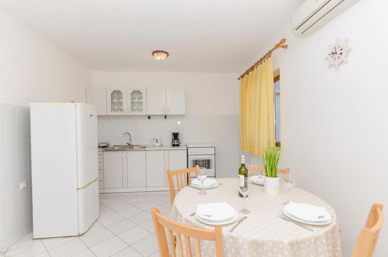 Apartments Silvana Supetar Dış mekan fotoğraf