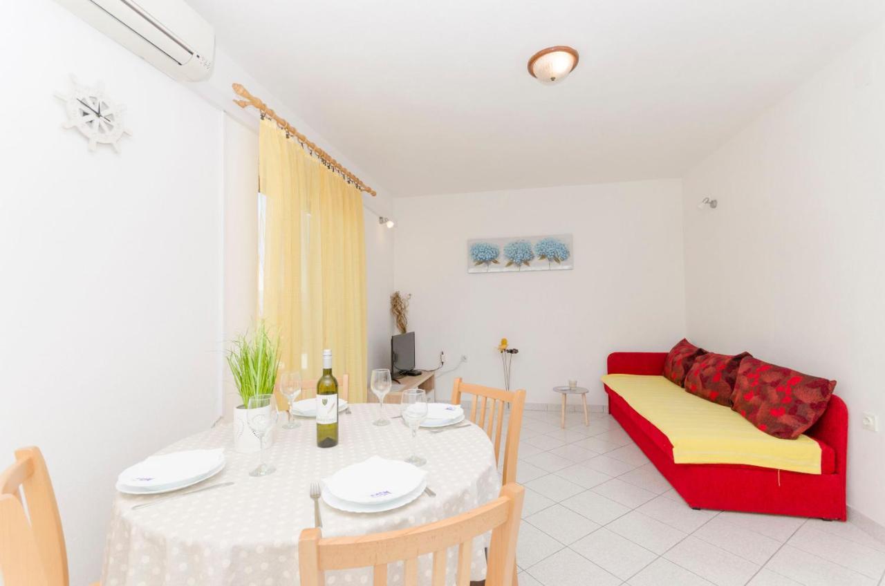 Apartments Silvana Supetar Dış mekan fotoğraf